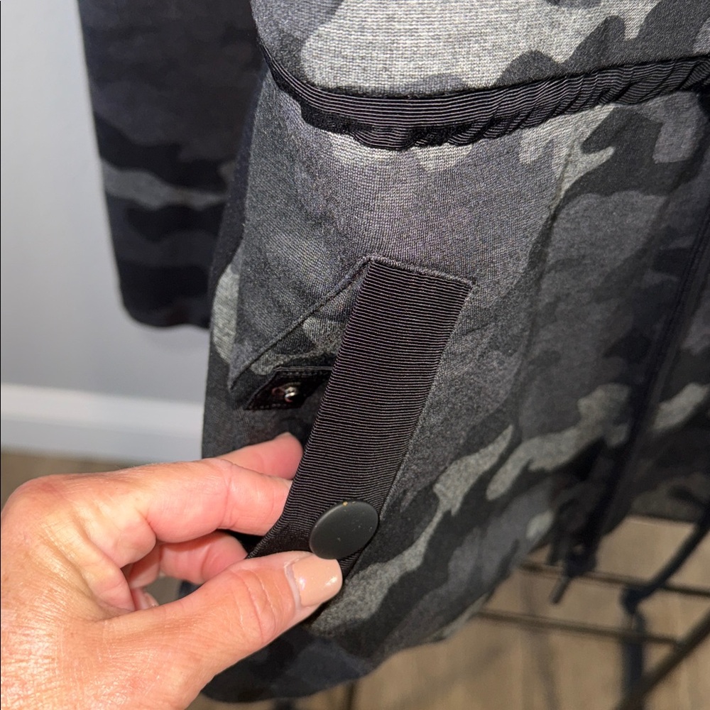 CAbi Black and Gray Camo Active-Casual Jacket - Picture 4 of 9